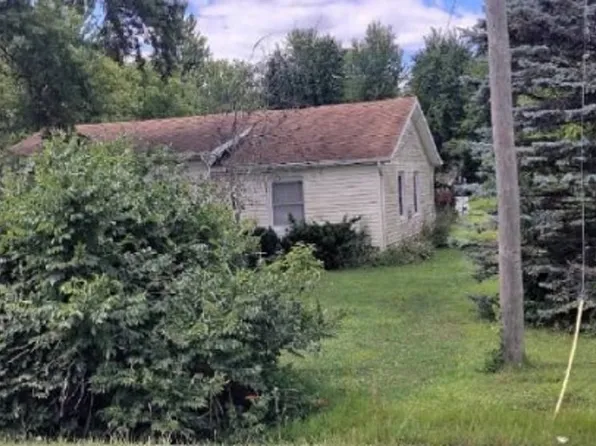443 Pickford Rd, Kimball, MI 48074