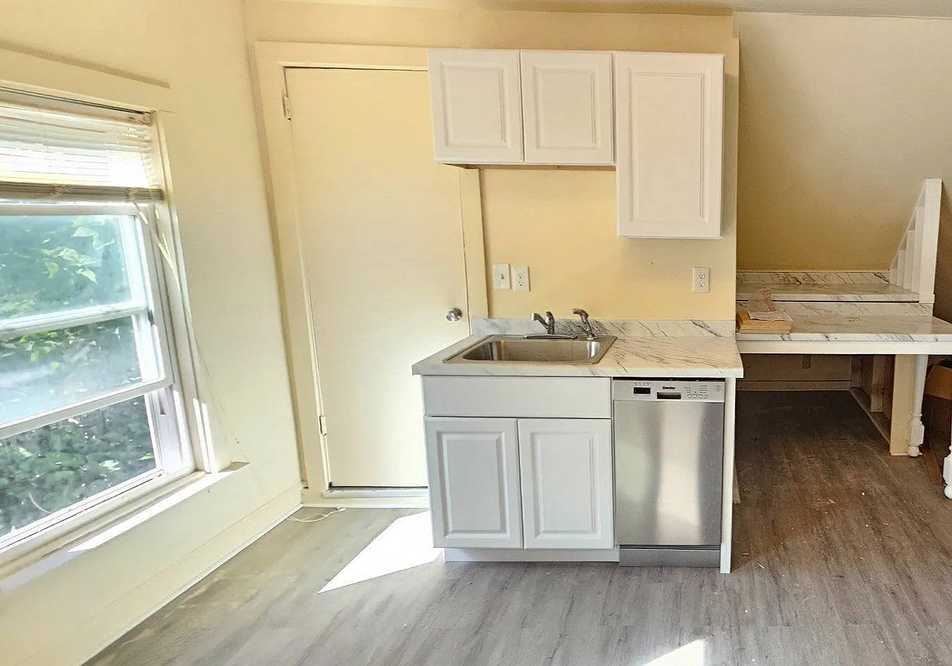 2 bed, 600 sqft, $1,900 — Photo 4