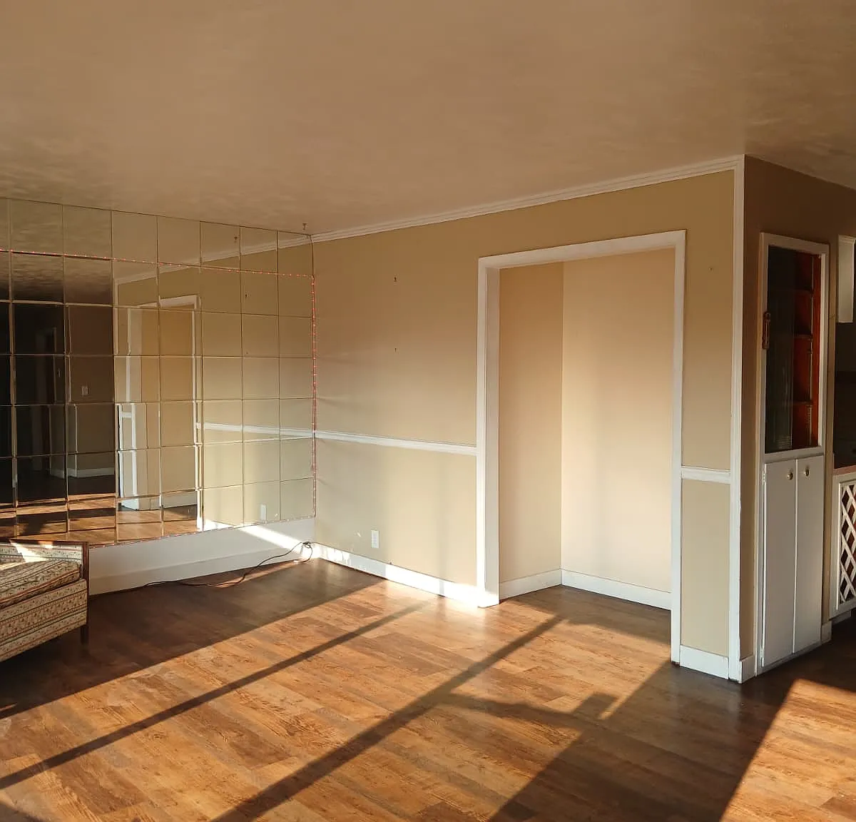 3 bed, 1144 sqft, $2,397 — Photo 3