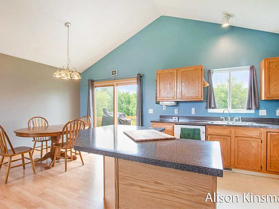 4th image of 15091 Branch Ct NE
