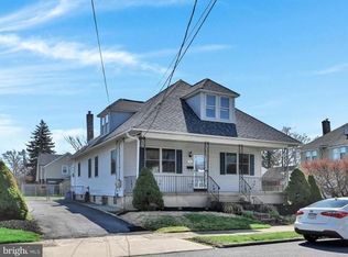 19 Beechwood Rd APT 1, Brookhaven, PA 19015