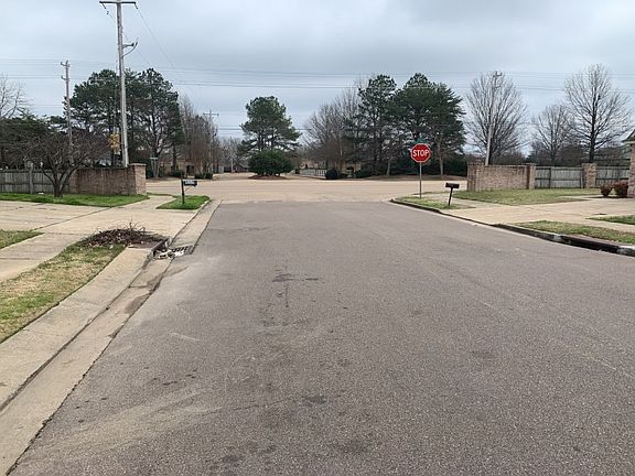 4th image of 7998 Marsha Woods Dr