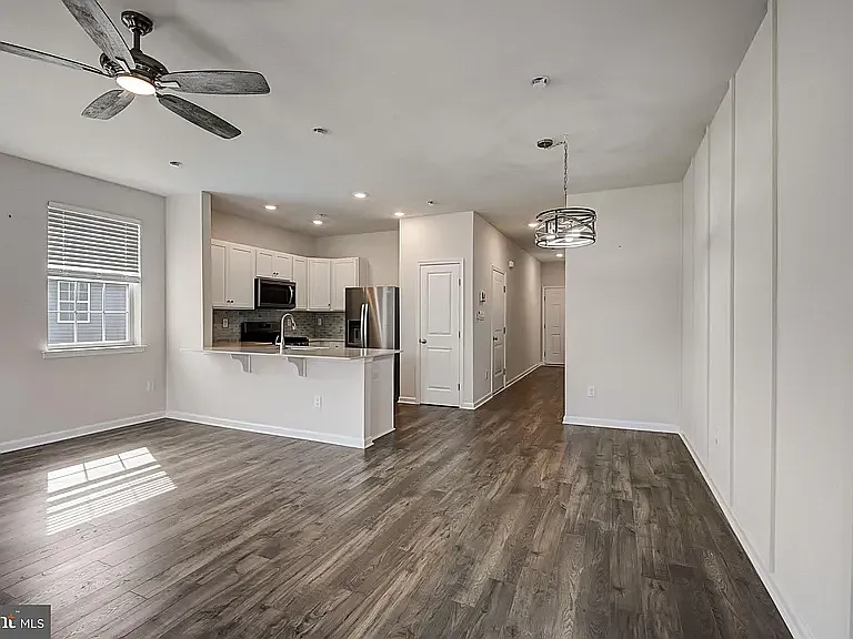 237 Mazzeo Dr — Photo 5