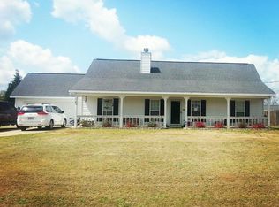 56 Fallowfield Dr, Fort Mitchell, AL 36856