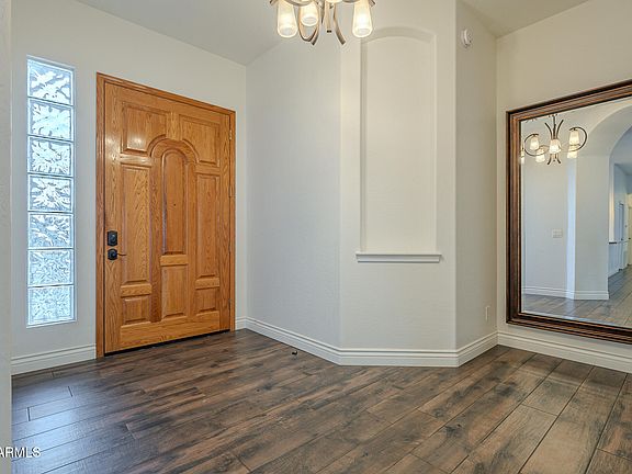 5th image of 2741 E CLAIRE Drive