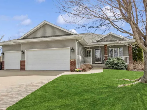200 Ashford Pl, Iowa City, IA 52245