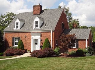 4602 Rolling Hills Rd, Pittsburgh, PA 15236