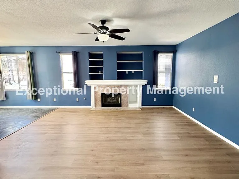 14855 Hedgerow Ct — Photo 6