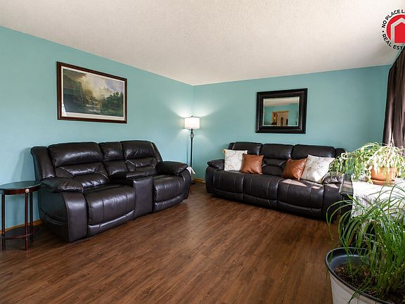 3rd image of 6567 Dee Lyle Cir