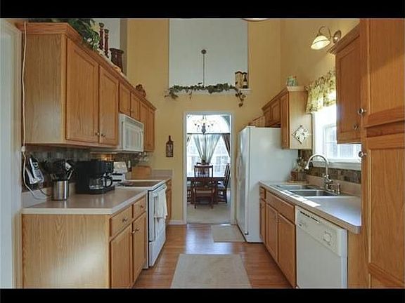 5th image of 1516 White Pine Ct
