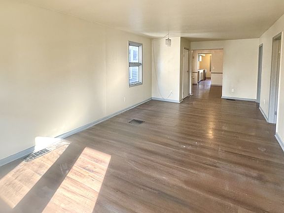 2nd image of 24 Como Ave #1