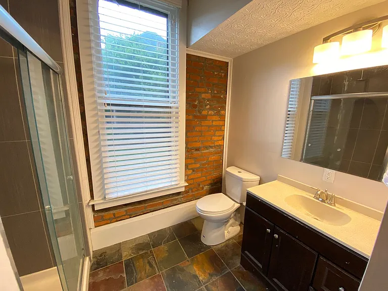 Dennison Ave 877 NCR — Photo 26
