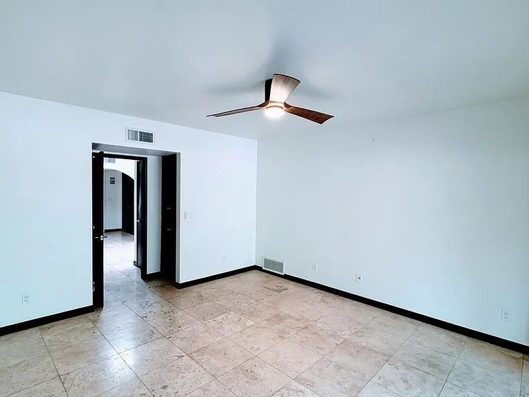 4715 E Apple Valley Pl — Photo 25