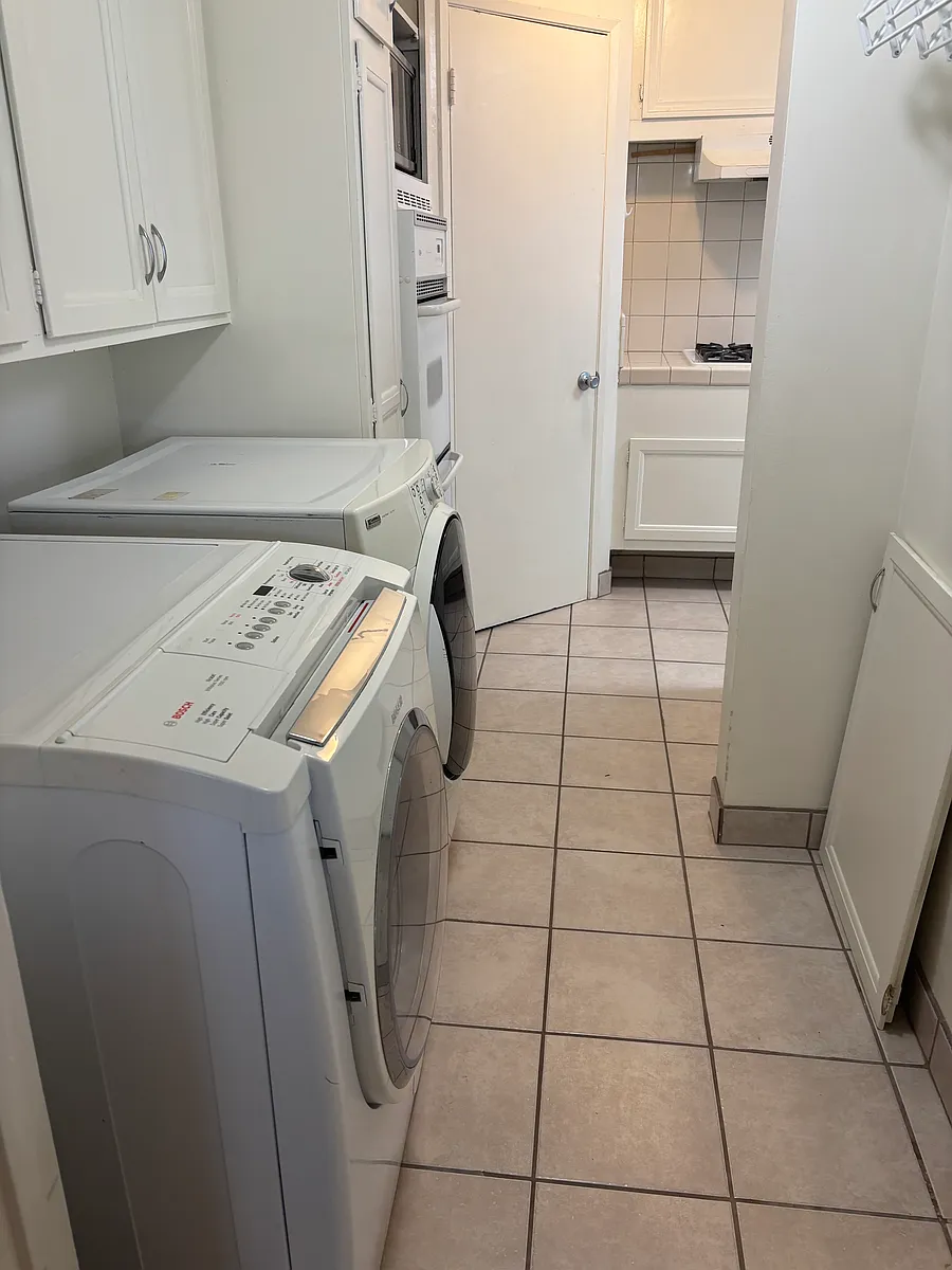 Laundry/Kitchen - 11685 Gorham Ave #4