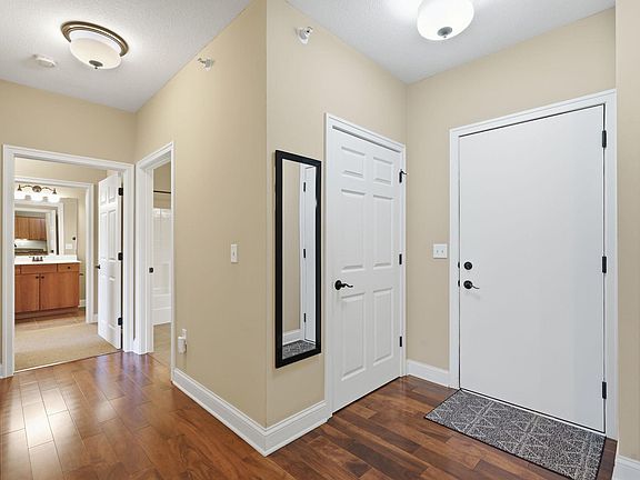 4th image of 3251 Louisiana Ave S APT 317