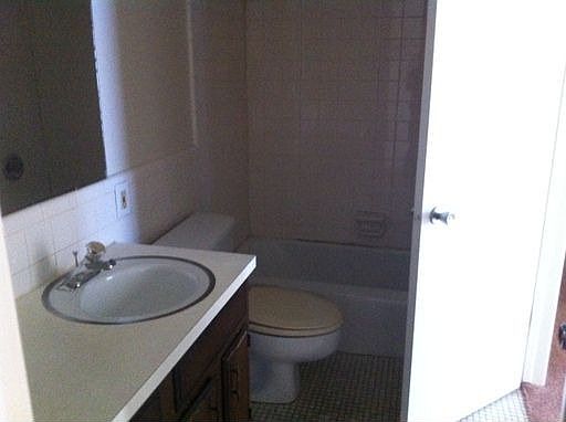 5th image of 1326 Leonard St NW APT 13