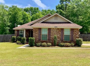 5285 Leann Dr, Grand Bay, AL 36541