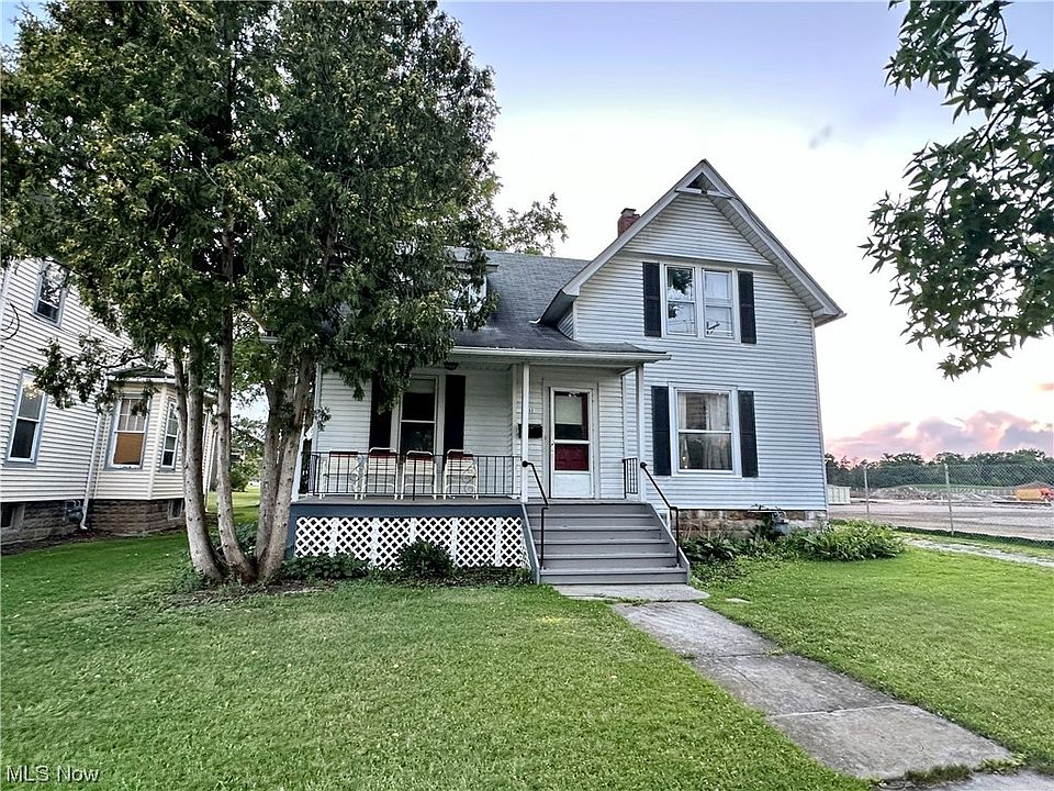 1st image of 112 Woodland St
