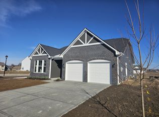 915 Aurora Ln, Franklin, IN