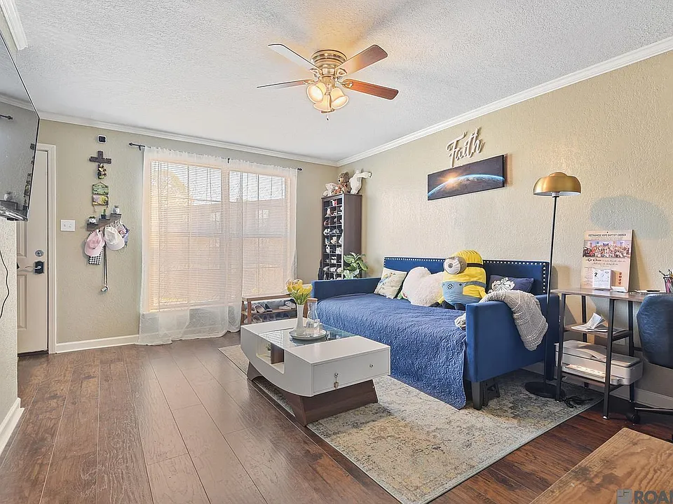 10300 W Winston Ave #6