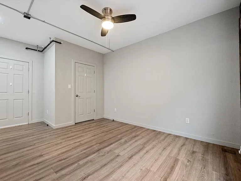 Penn Mor Apartments — Photo 10