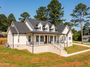 1708 Grand Pine Point, Maryville, TN 37801
