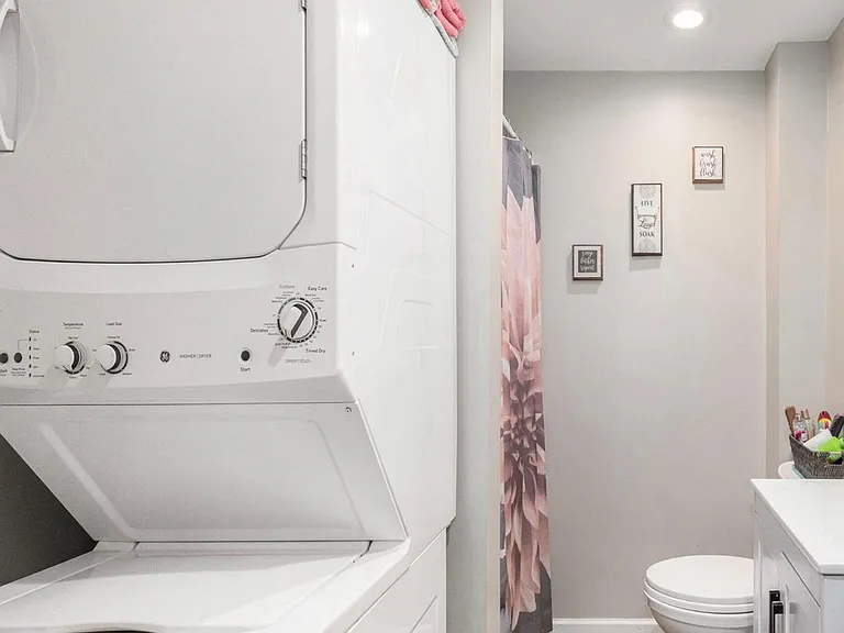 121 S Elm Ave #1 — Photo 11