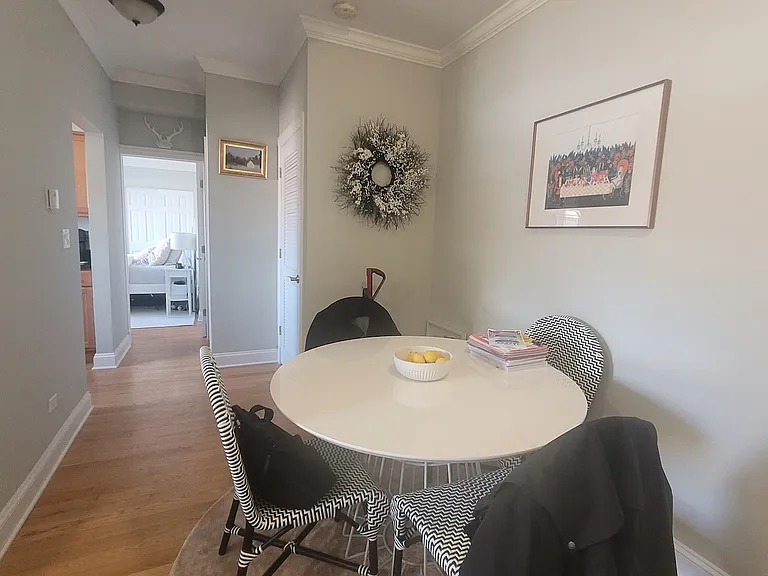 5454 Everett — Photo 22