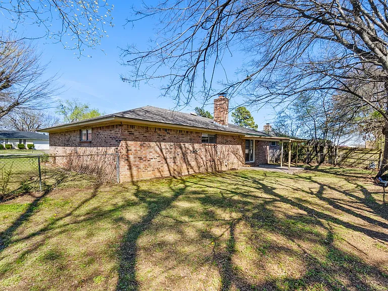 8208 Mark Ln — Photo 21