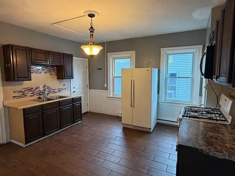 19 Covell St #2 — Photo 2