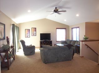 705 Sun Valley St, Brookings, SD 57006
