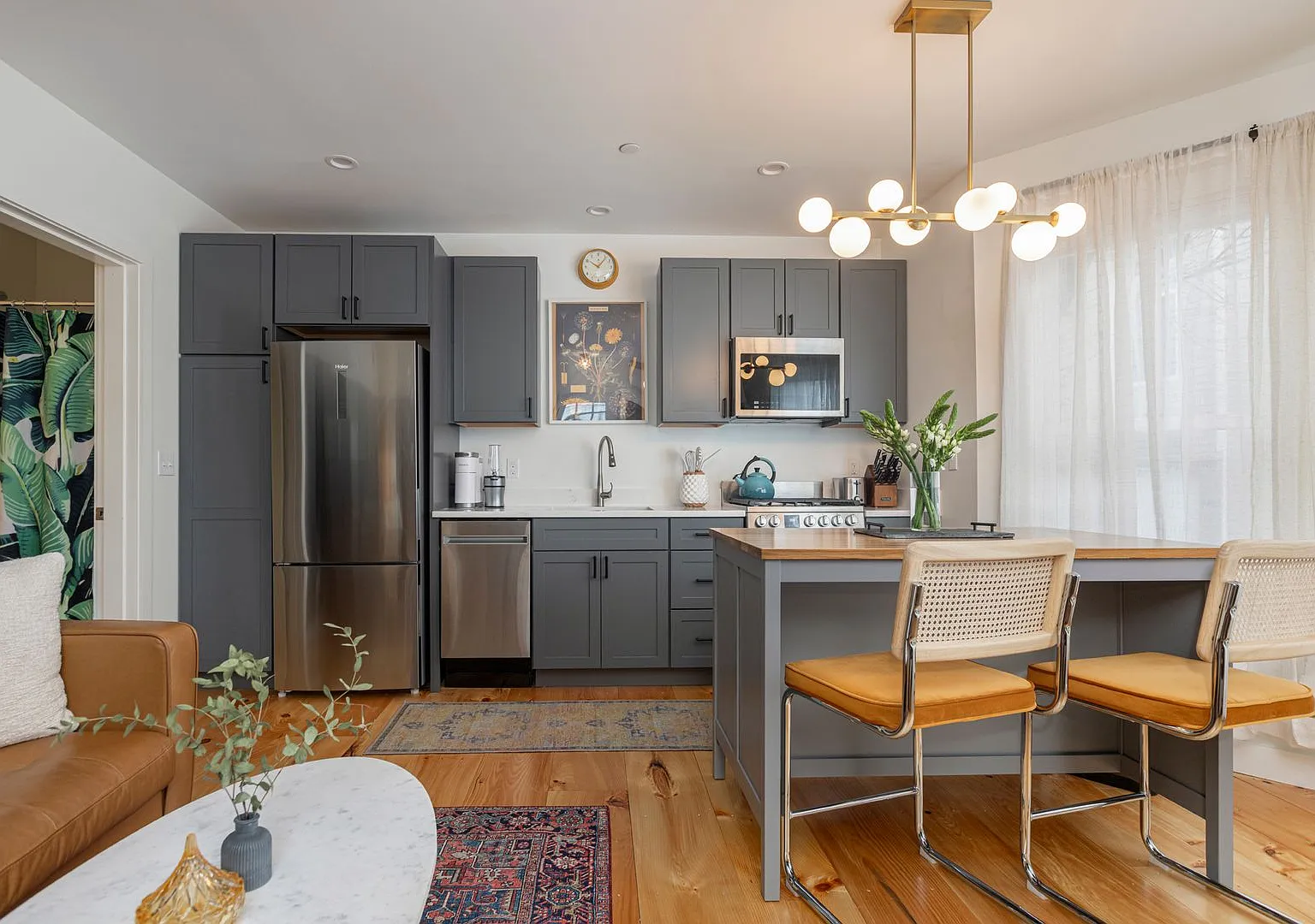 Recently Renovated Furnished 1BR Near Maine Med — Photo 1