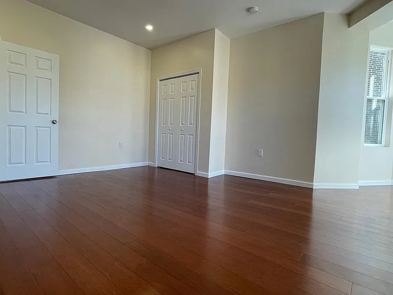 939 S Saint Bernard St #3 — Photo 8