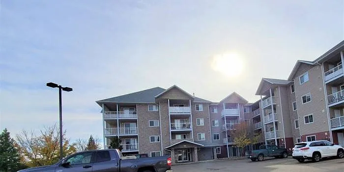 100 Jordan Pkwy
