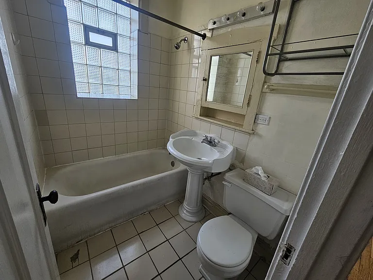 1511 W Bryn Mawr Ave #3F — Photo 10