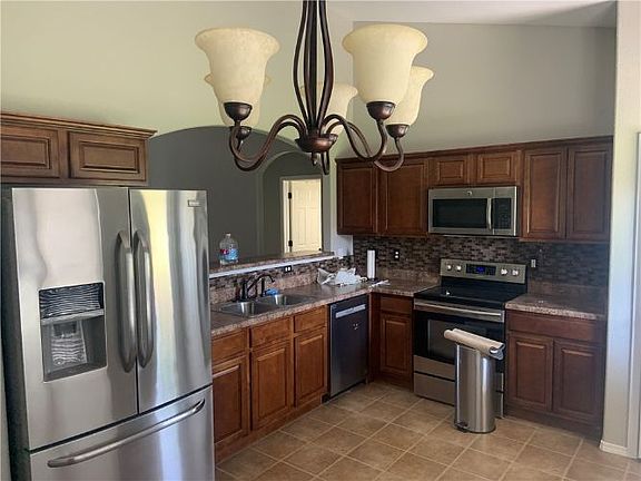 5th image of 6403 S 50th St