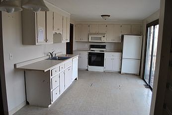 2nd image of 30 Old Young St