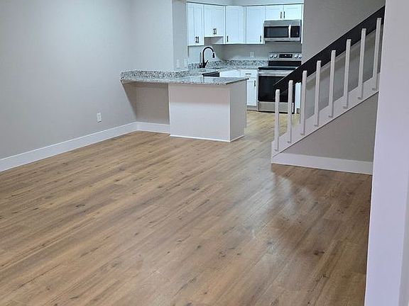 4th image of 114-120 Grand Ave #116C