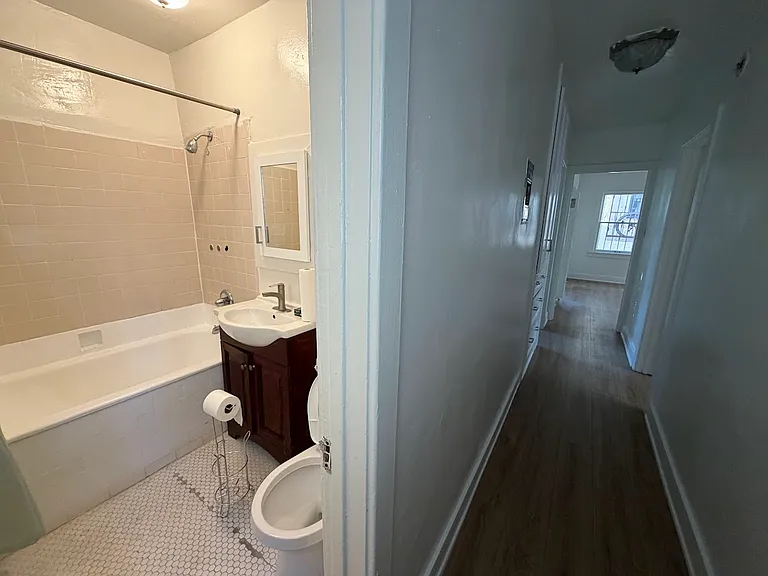 1941 W Washington Blvd #1941 — Photo 15