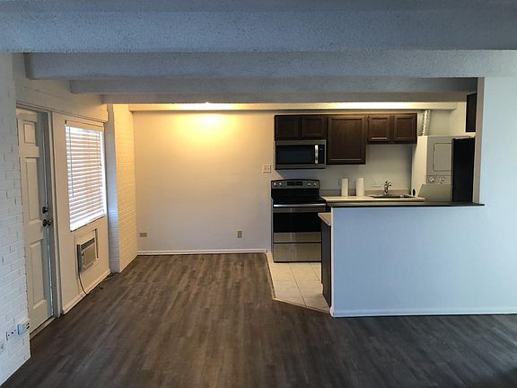 3rd image of 1180 Yosemite St Unit 313