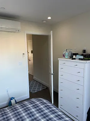 Rented by Voro, LLC | media 6