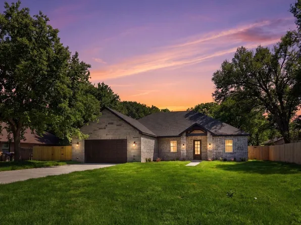 1011 Division St, Greenville, TX 75401