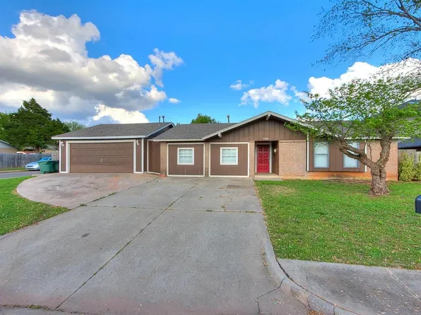 1300 San Fidel Ln, Edmond, OK 73003