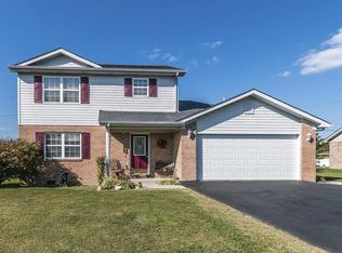 422 Plumtree Dr, Berea, KY 40403