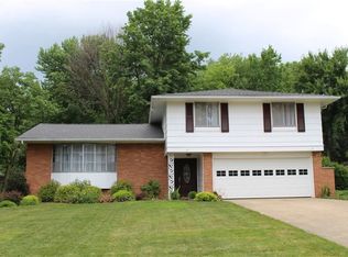 4049 E Wallings Rd, Broadview Heights, OH 44147