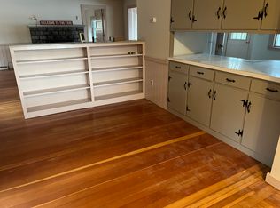 9 Lake Potanipo Rd, Brookline, NH 03033