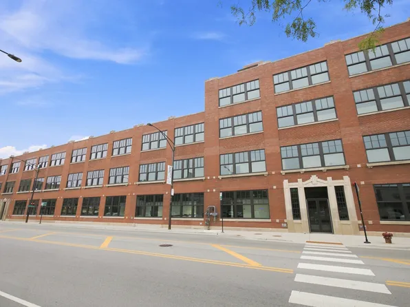(undisclosed Address), Chicago, IL 60614