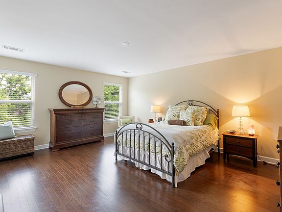 5th image of 274 Watson View Dr