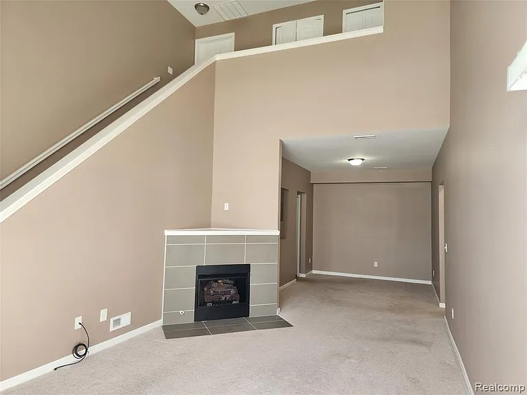 18106 Addington Dr — Photo 8