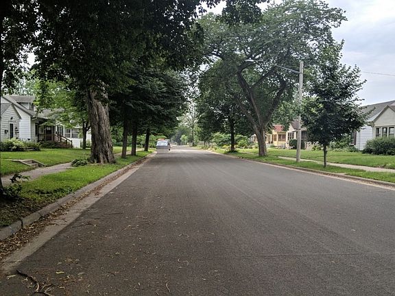 4th image of 4117 44th Ave S